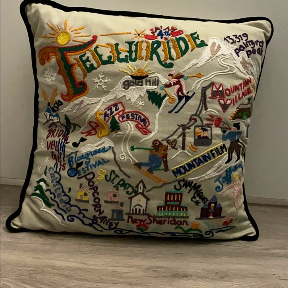 Catstudio Telluride Pillow